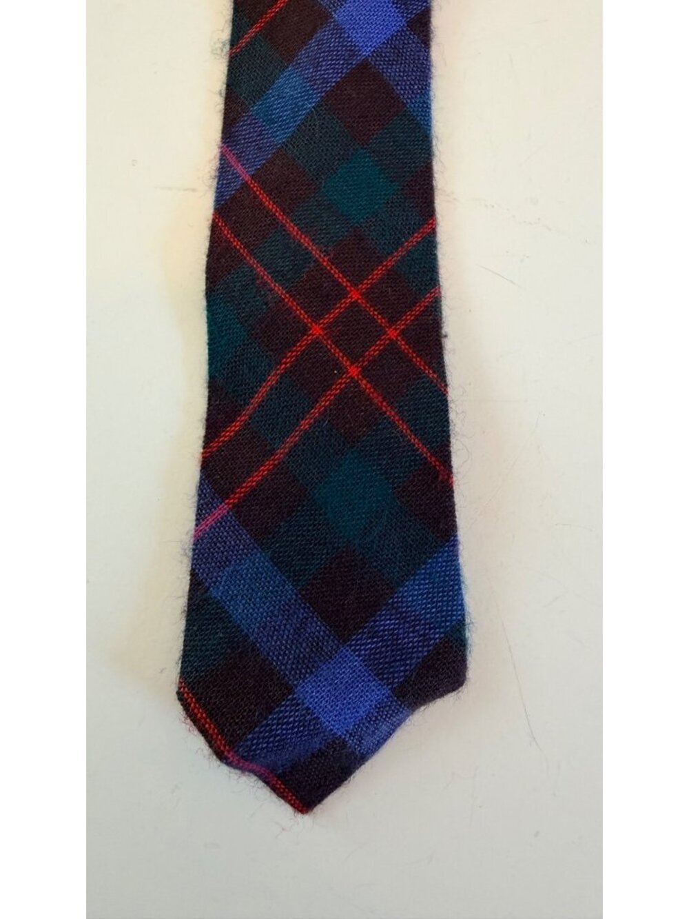 Vintage Brown Thomson Hartford Plaid Flannel Skinny Tie Blue & Red Tartan